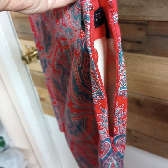 J. Crew Paisley The Pencil Skirt Size 10 Back Zip Closure. Boho Hippie Festival. - Picture 4 of 7